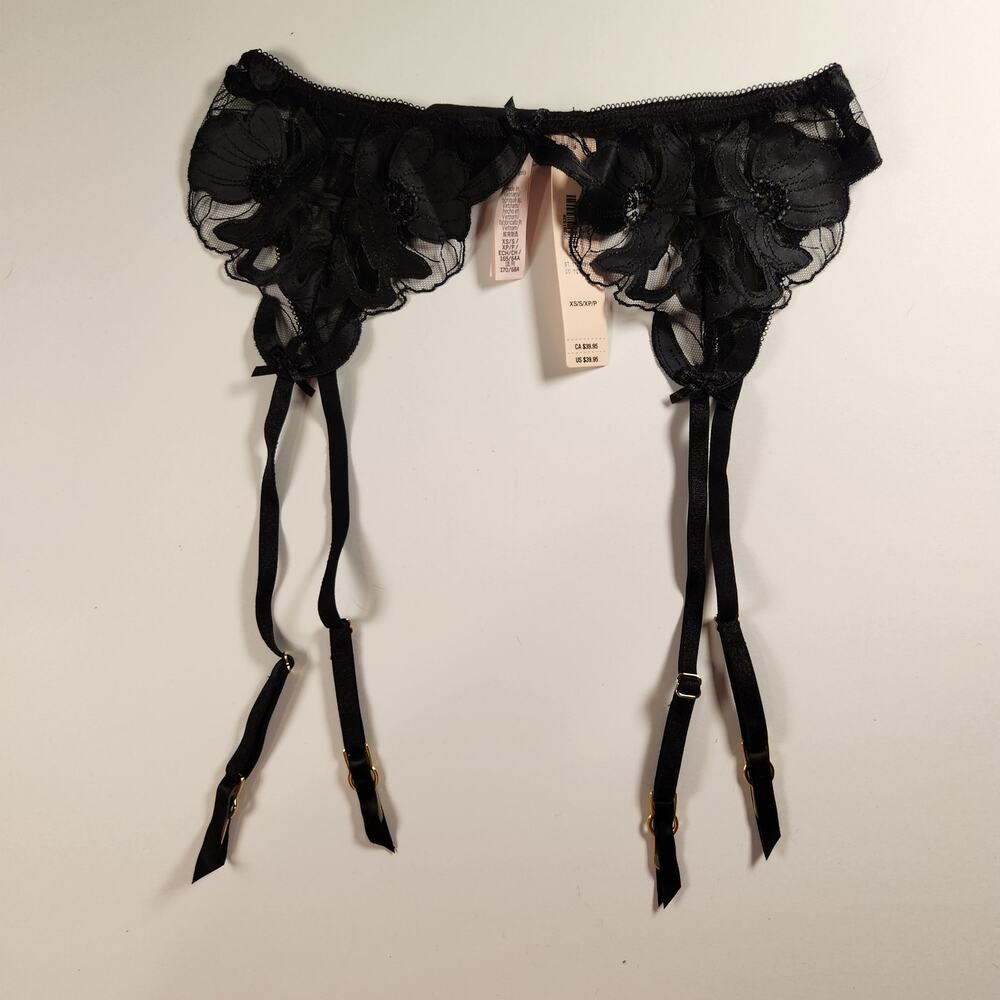 Victoria's Secret Dream Angels Sexy Black Floral Lace Garter Belt- Small / XS